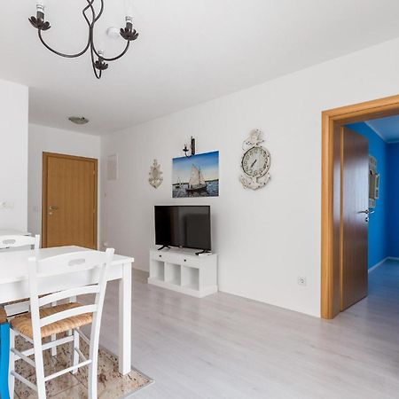 1 Bedroom Gorgeous Apartment In Moscenicka Draga Exterior photo